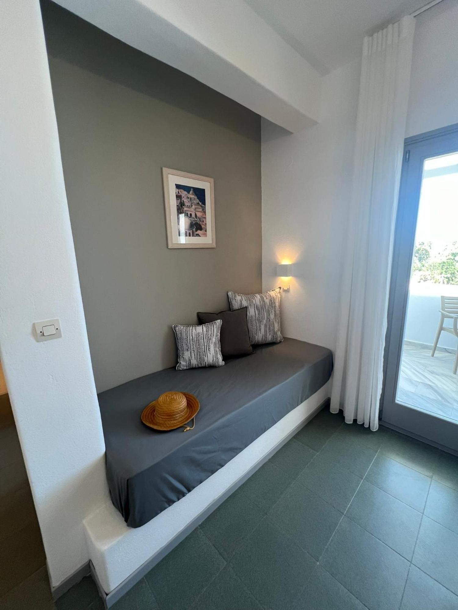 Caeli Paros By Kostas & Joanna Studios Apartment