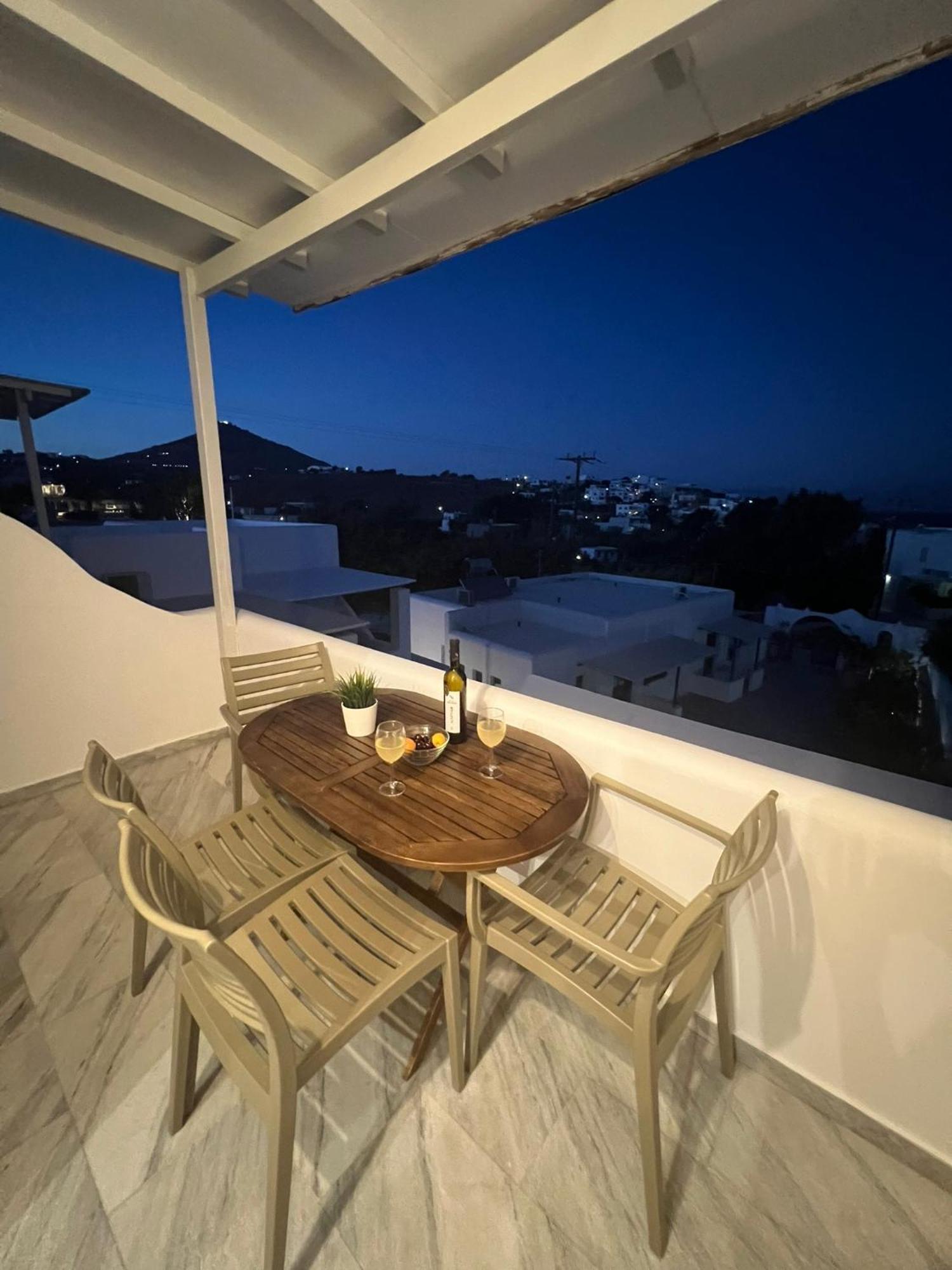 Apartment Caeli Paros By Kostas & Joanna Studios Logaras